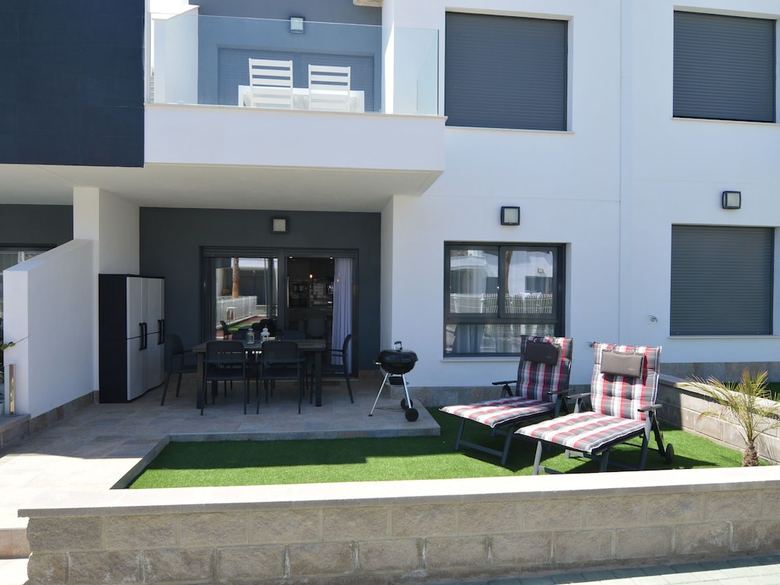 Nifty Apartment In Valencia With Swimming Pool