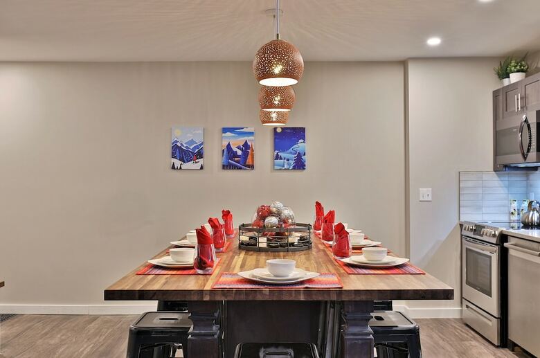 The Killington Style Suite: Modern, Central Condo, 2rm #222