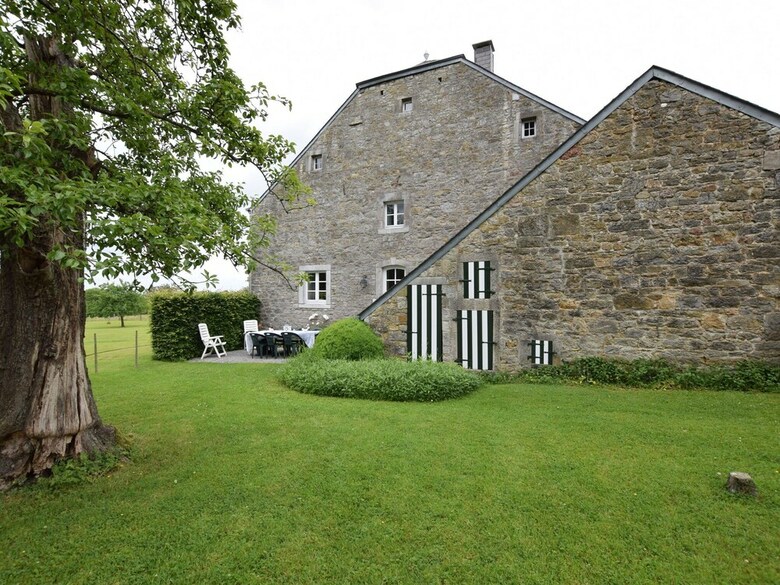 Authentic Cottage In Weris With Private Garden