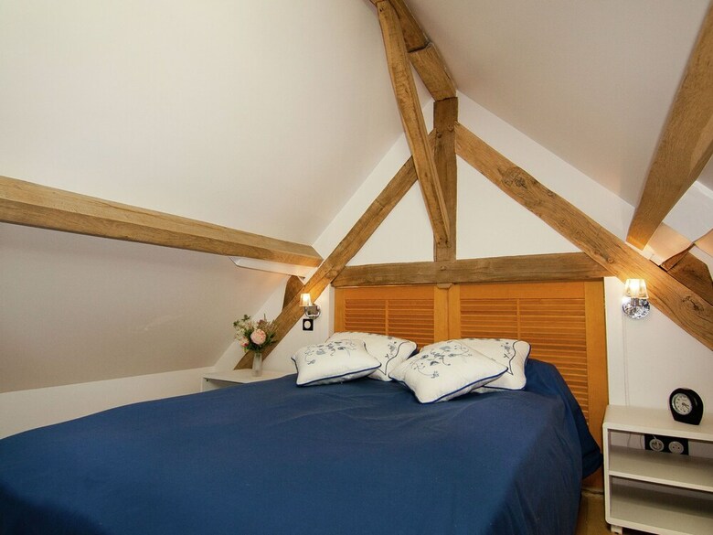 Comfortable Gite In Picturesque Medieval Village