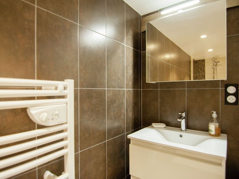 Comfortable Gite In Picturesque Medieval Village