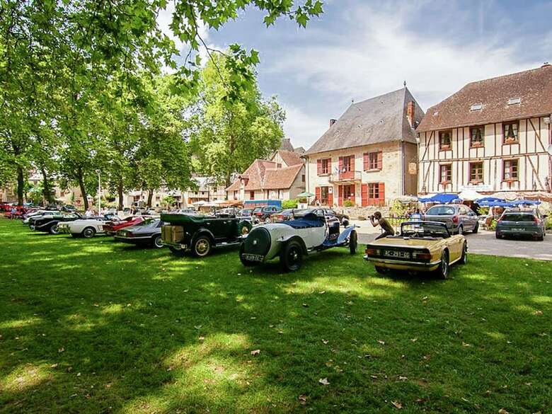 Comfortable Gite In Picturesque Medieval Village