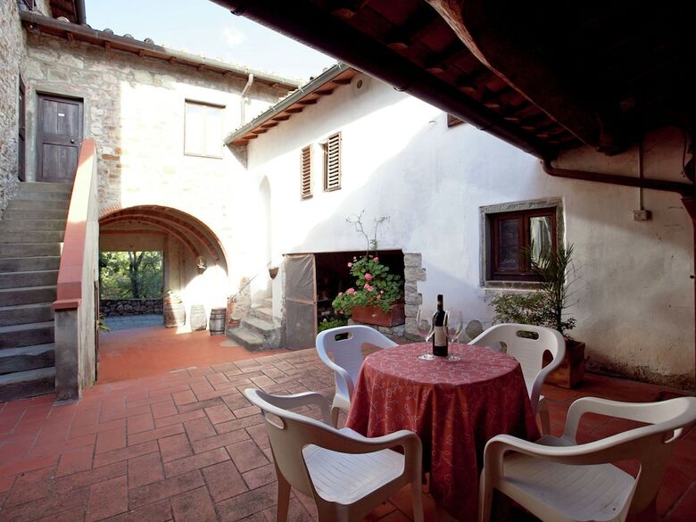 Serene Holiday Home With Garden, Pool, Terrace, Deckchairs