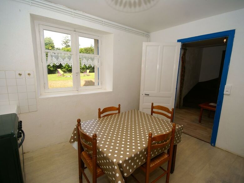 Beautiful Holiday Home With Pool, Bbq, Garden, Deckchairs