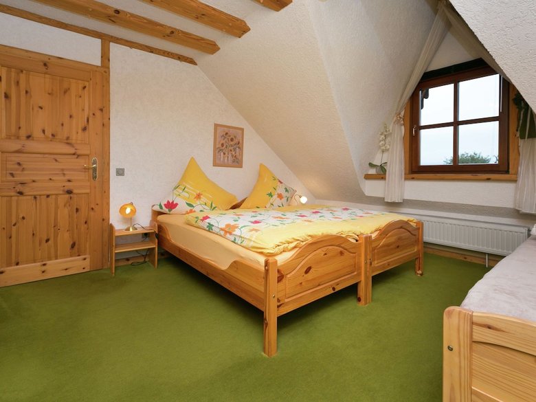 Warm Apartment In Bombogen With Private Parking