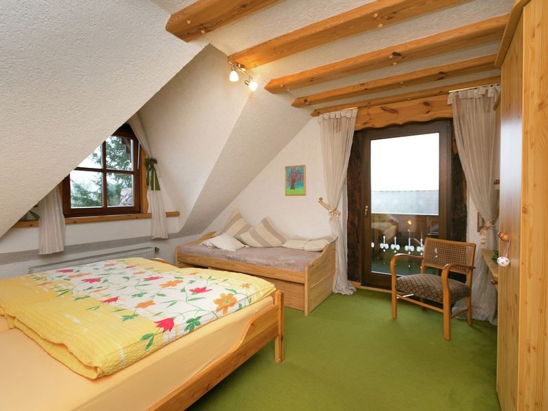 Warm Apartment In Bombogen With Private Parking