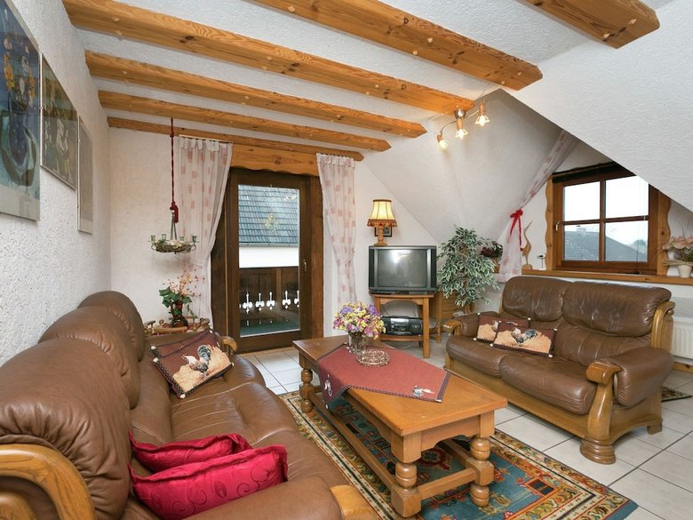 Warm Apartment In Bombogen With Private Parking