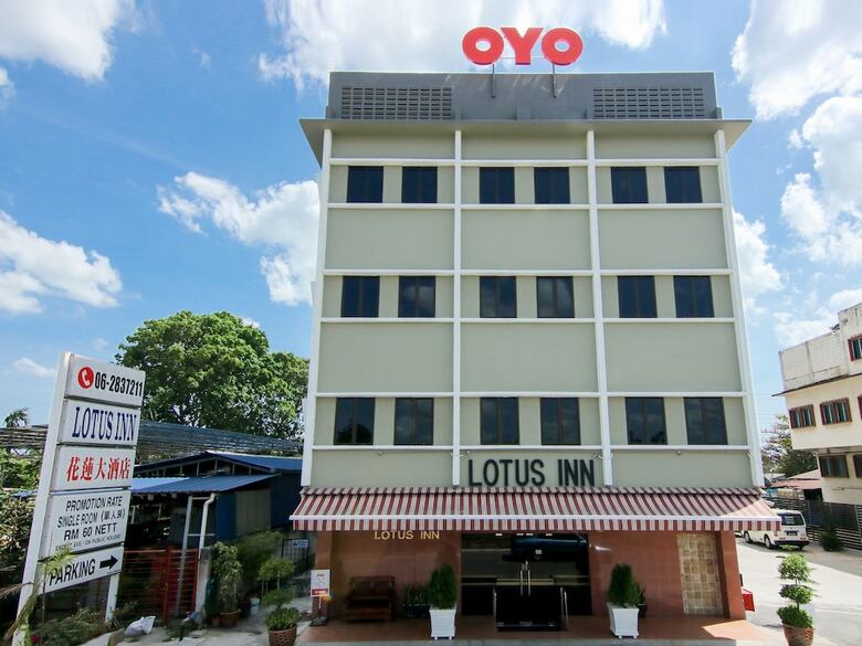 Oyo 89846 Lotus Inn Hotel