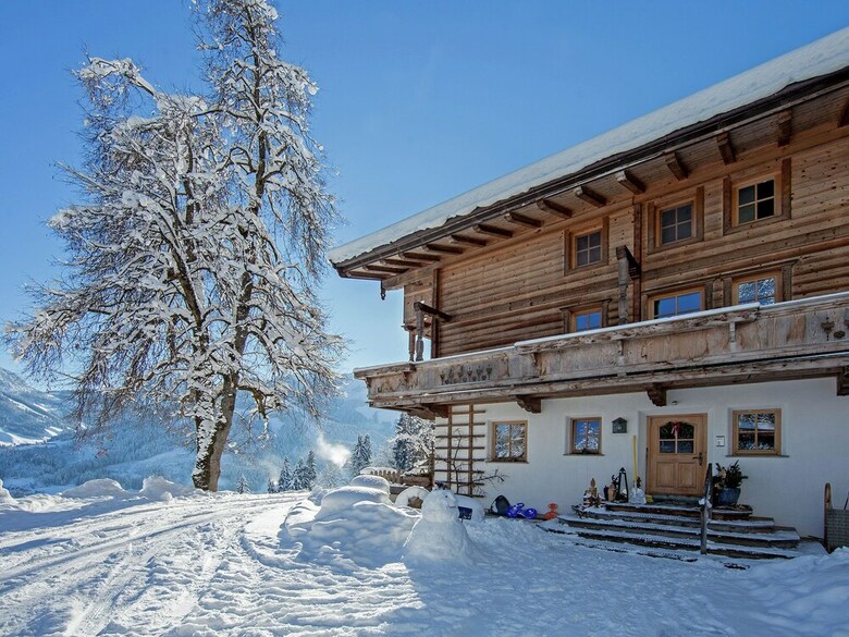 Spacious Apartment With Mountain View In Brixen Im Thale