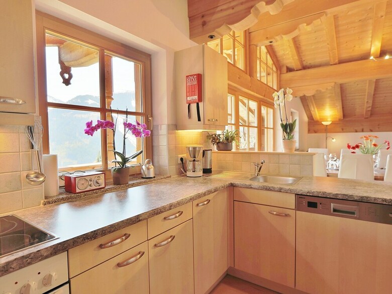 Spacious Apartment With Mountain View In Brixen Im Thale