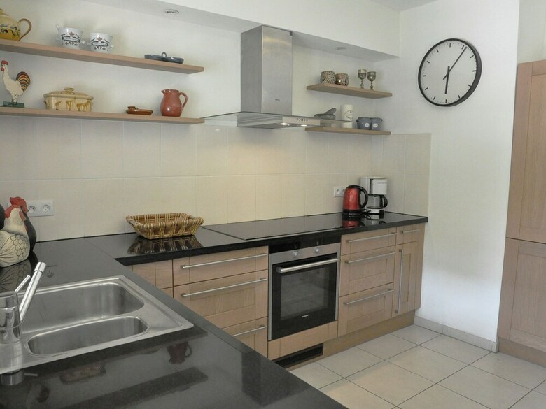 Villa With Guest Accommodation And Heated Pool In Sainte Maxime