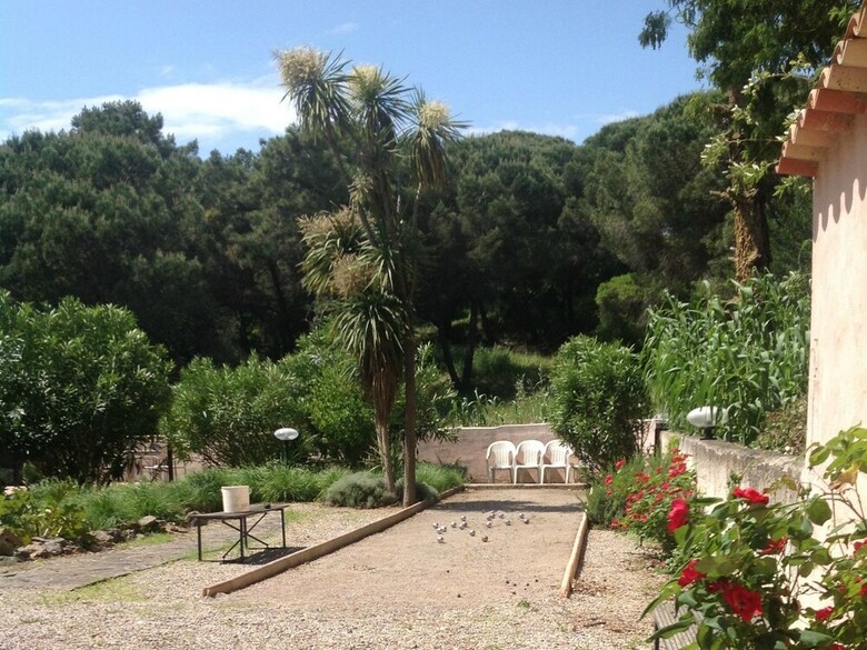 Villa With Guest Accommodation And Heated Pool In Sainte Maxime