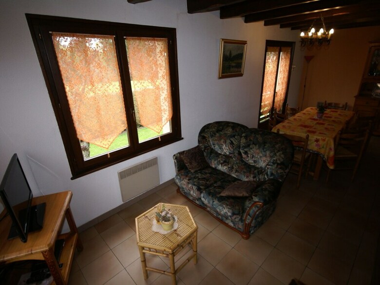 Large And Cosy Chalet, Beautiful Surroundings
