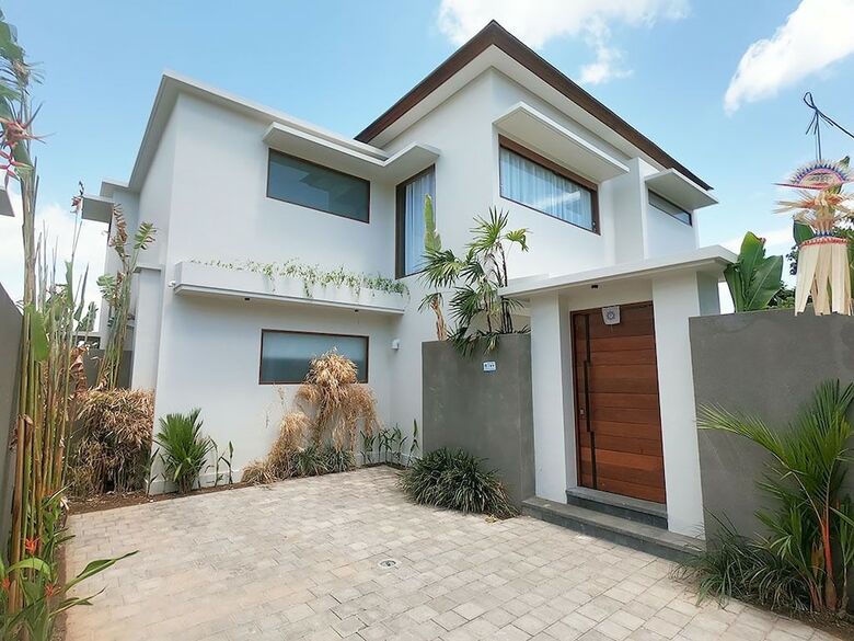Hotel Arama Villas