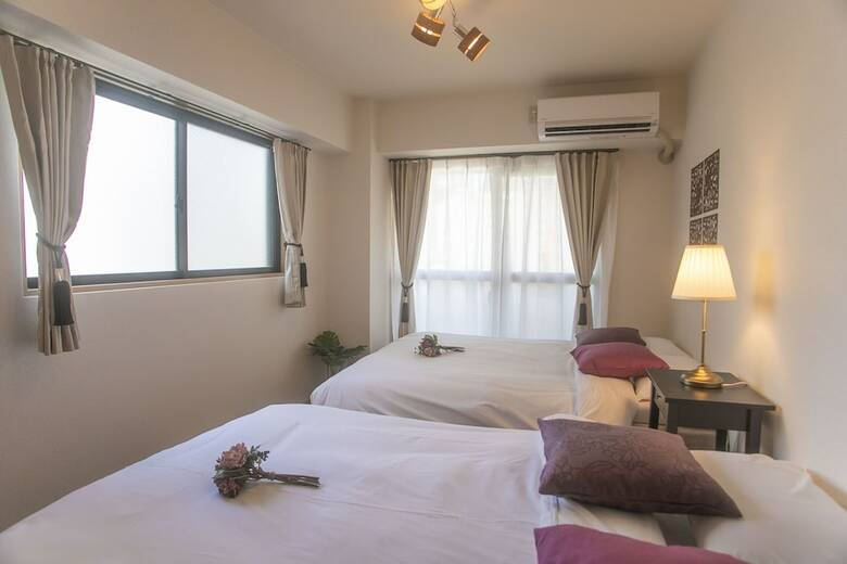 Shinsaibashi-house B