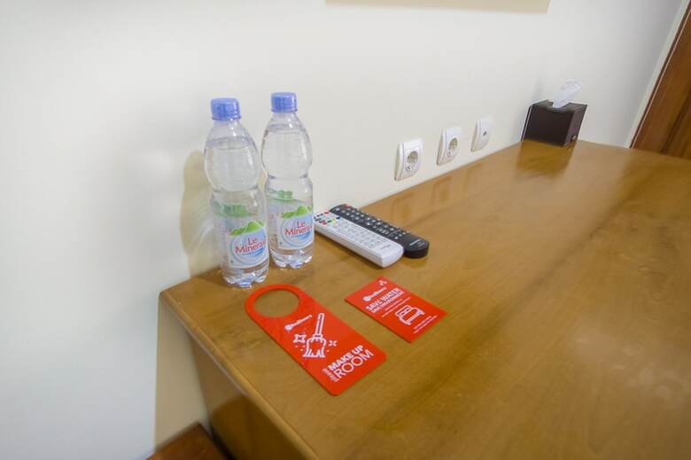 Hotel Reddoorz Plus @ Pancer Door Beach