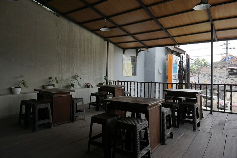 Hotel Reddoorz Hostel @ Borobudur Street