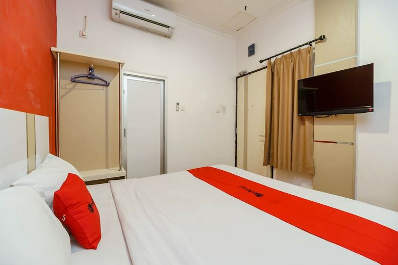 Reddoorz Plus @ Blessing Hotel Palembang