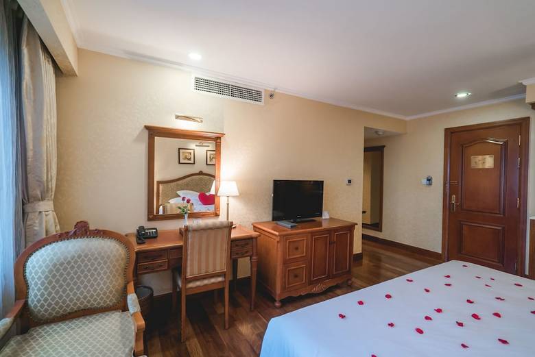 Grand Hotel Saigon
