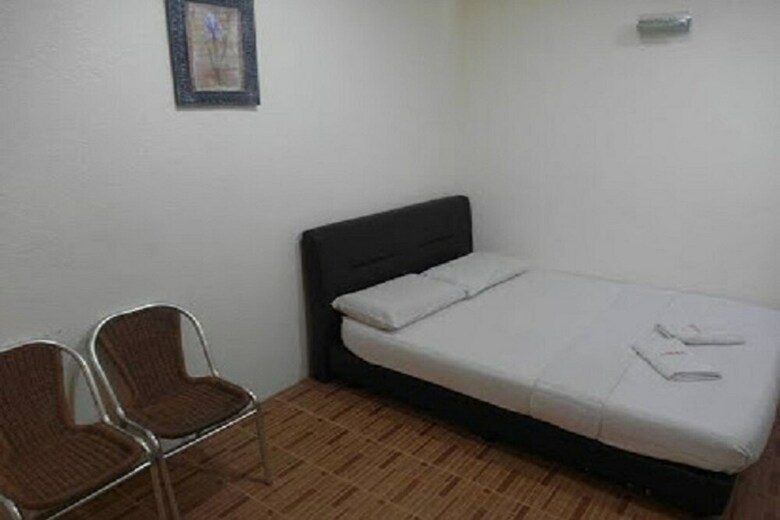 Oyo 89940 Menara One Hotel