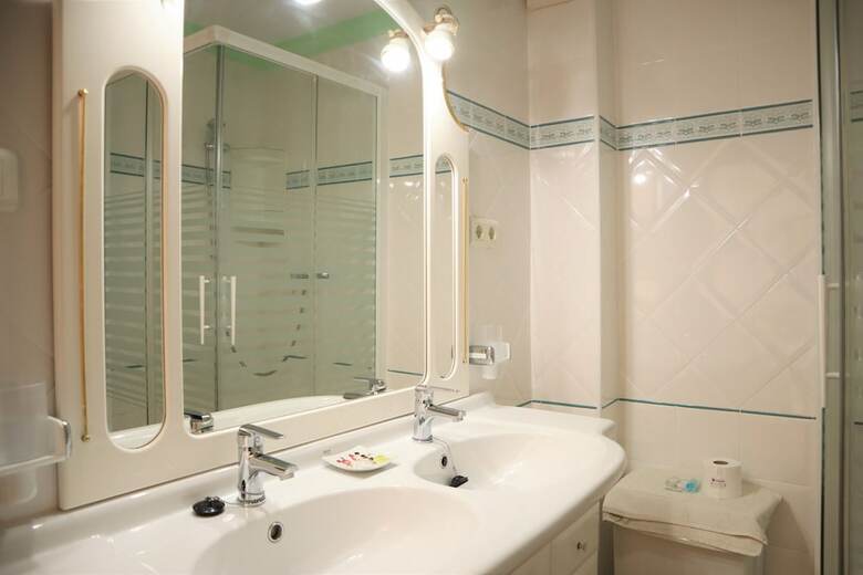 Coronado 129 Apartments Casasol