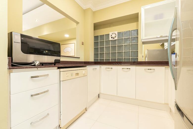 Apartamentos Oyo Home 89794 Uncommon 2br Sri Sayang