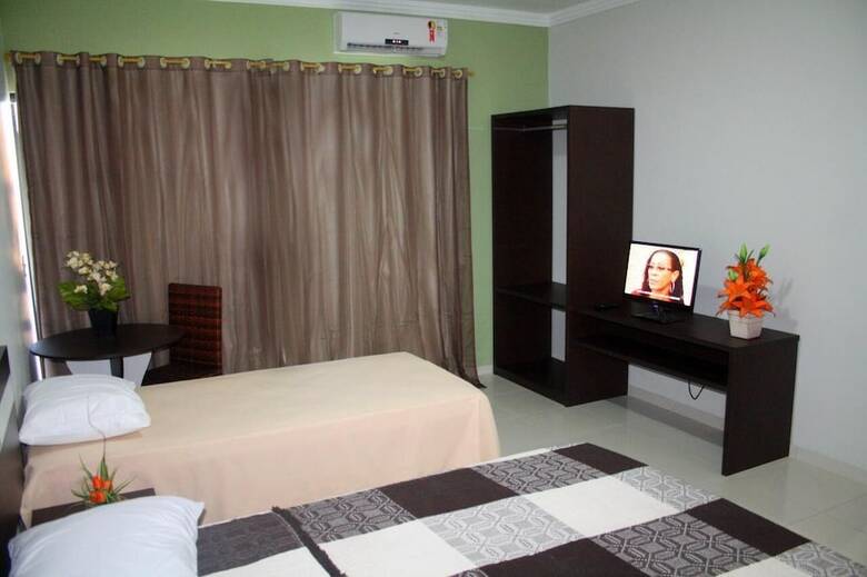Oyo Apart Hotel Veleiros