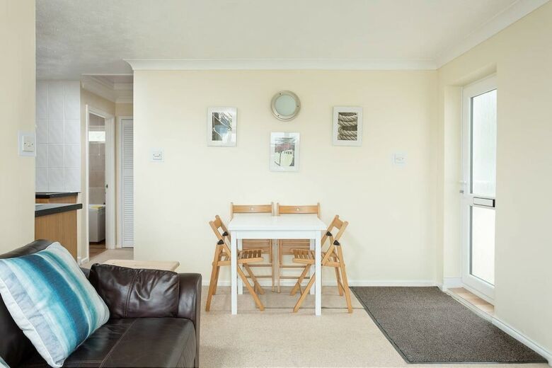 Surf Break 2bd St Ives Apartment W/ Sea Views+spa Experience