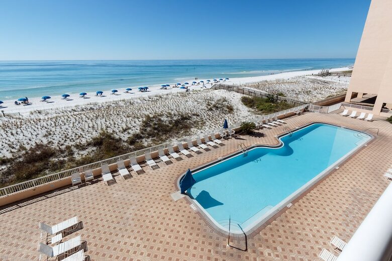 Islander 4005 By Brooks And Shorey Resorts