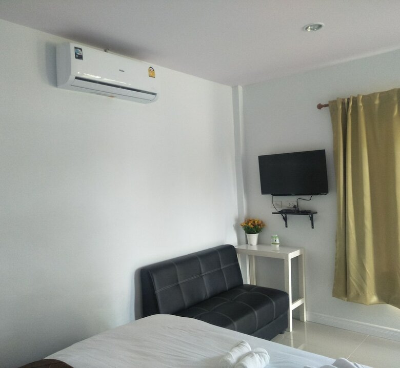 Hotel Oyo 767 Pang Chompu Resort