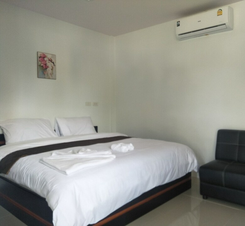 Hotel Oyo 767 Pang Chompu Resort