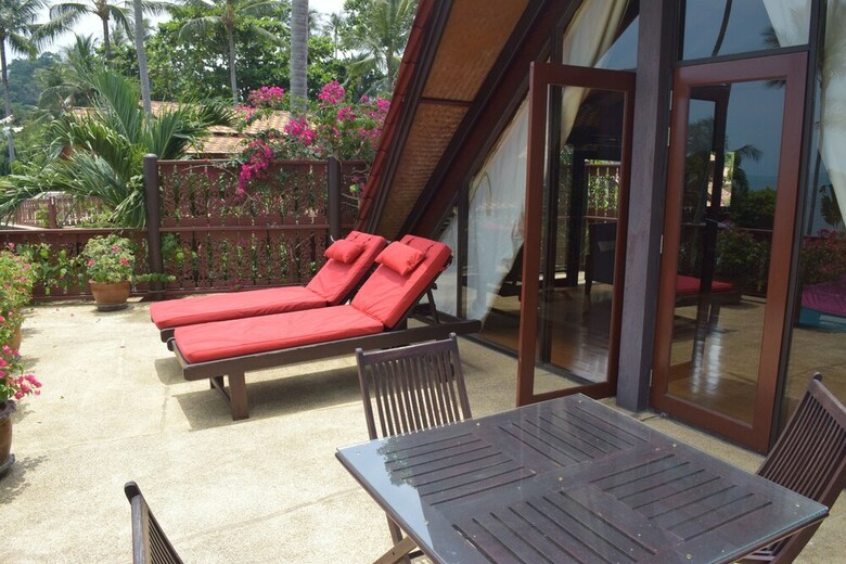 4 Bedroom Beachfront Villa 3 Banyan