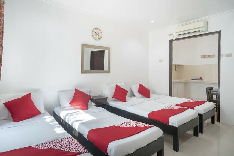 Hotel Oyo 557 Samantha's Apartelle