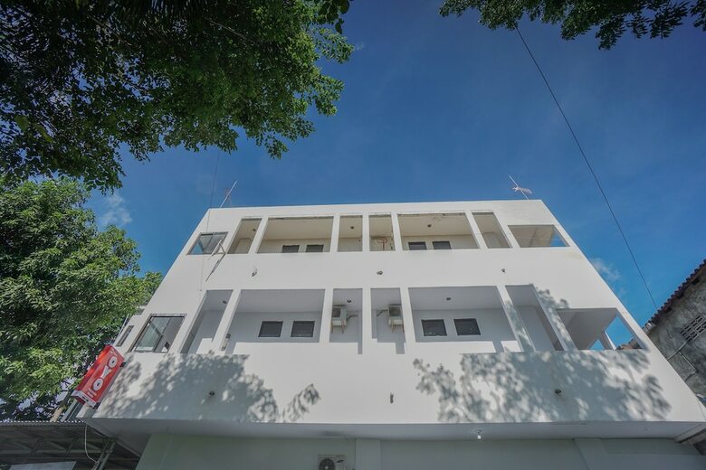 Hostal Oyo 2566 Putri Kesia Rooms
