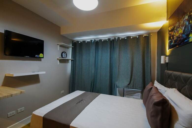 Siglo Suites @ The Residences At Commonwealth