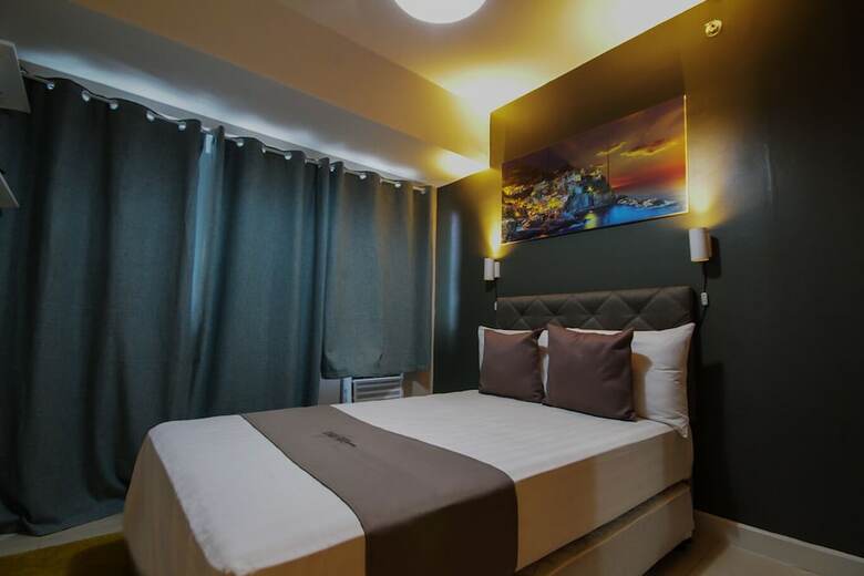 Siglo Suites @ The Residences At Commonwealth