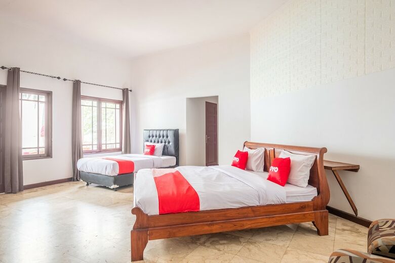 Hotel Oyo 951 Cempaka Ratu Beach Resort