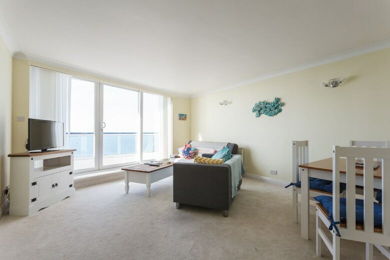'coastal Views' Apartment At Southbourne