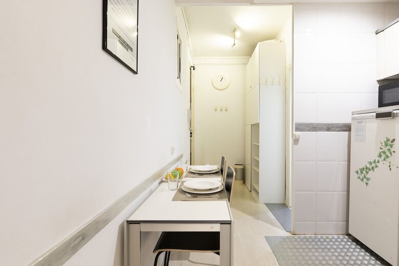 Ab Paral�lel Vallhonrat Apartment