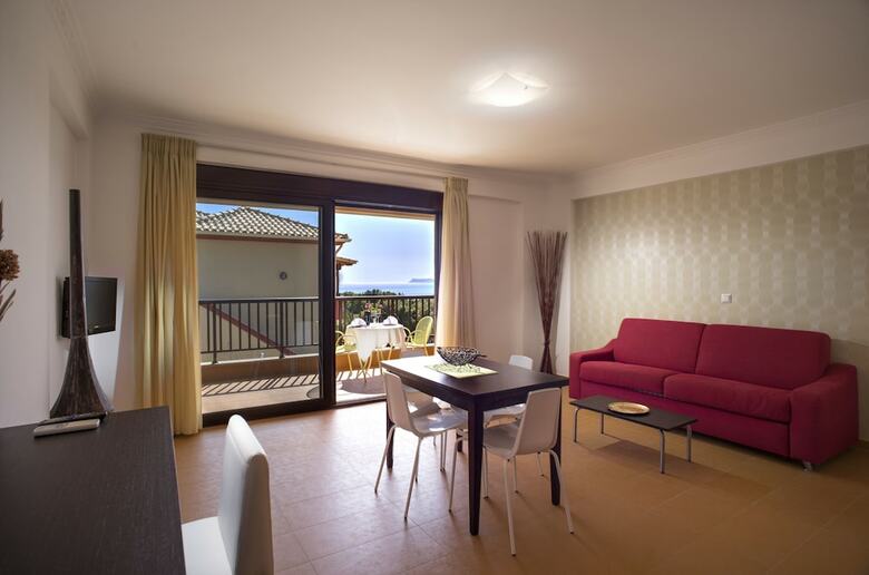 Hotel 3 Aktes Resort