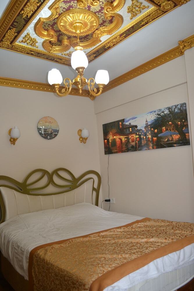 Boutique California Hotel