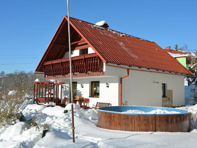 Modern Mansion In Bene?ov U Semil With Pool