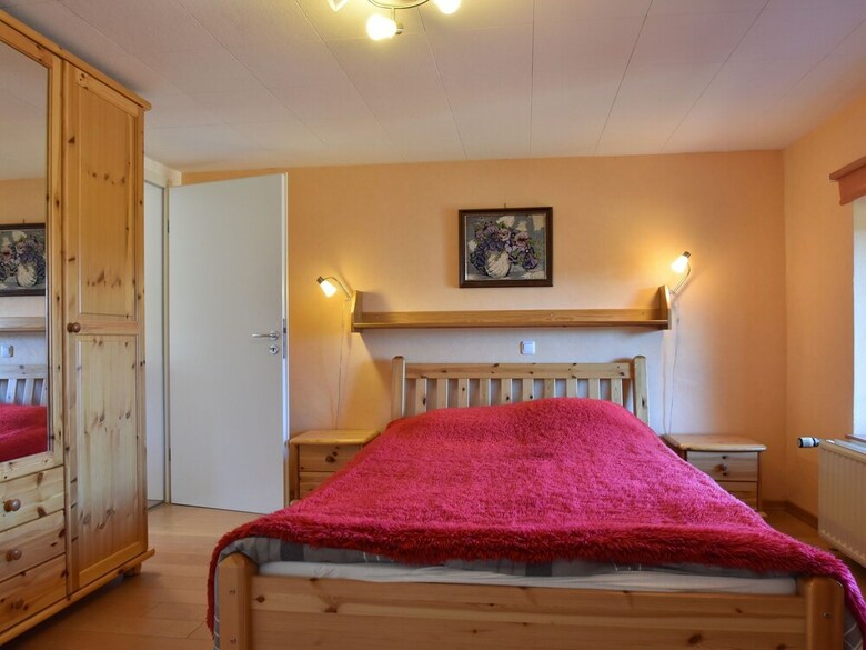 Quaint Cottage In Kuchelscheid With Terrace