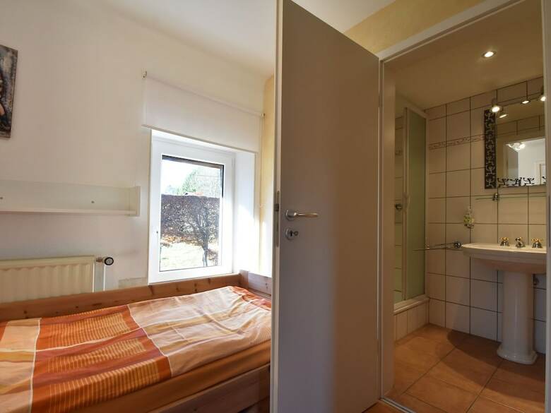 Quaint Cottage In Kuchelscheid With Terrace
