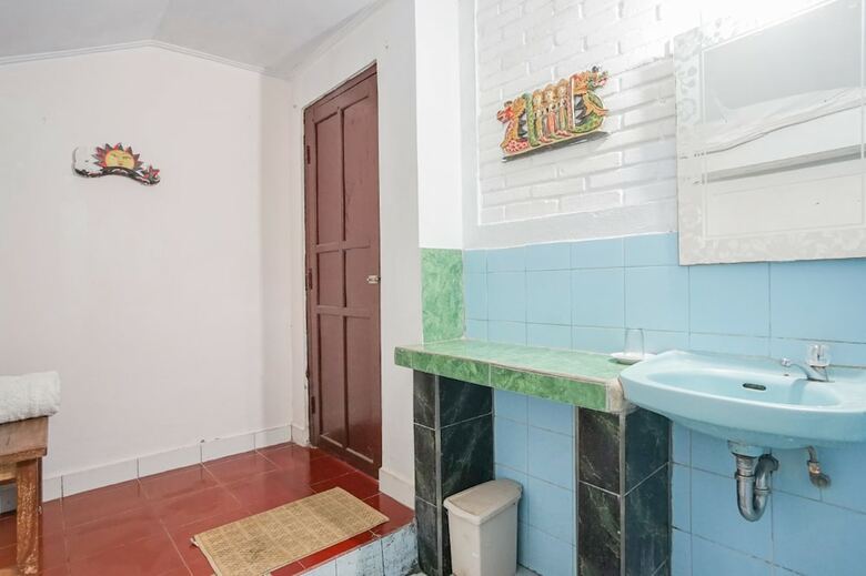 Hotel Lecuk Homestay