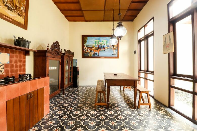 Hotel Griya Pamengkang 1 - Javanese House
