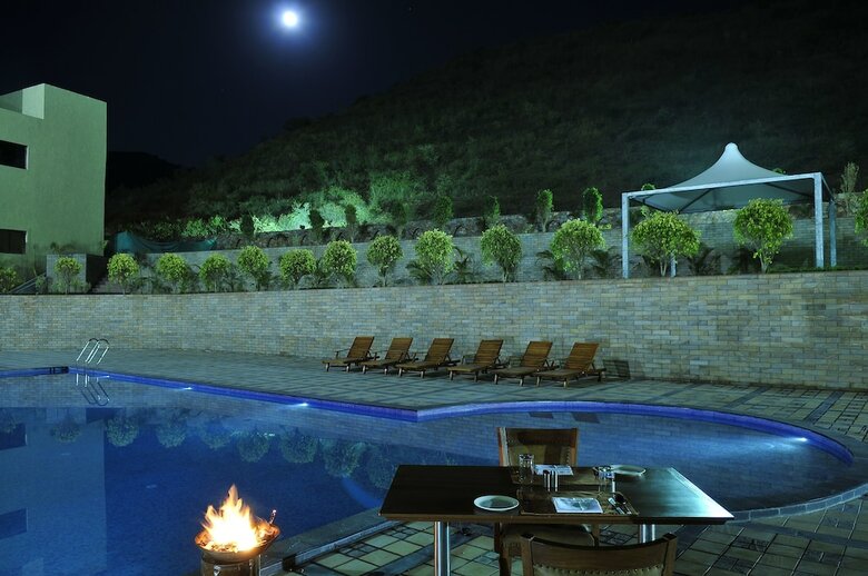 Hotel Opal Club Resort - Udaipur