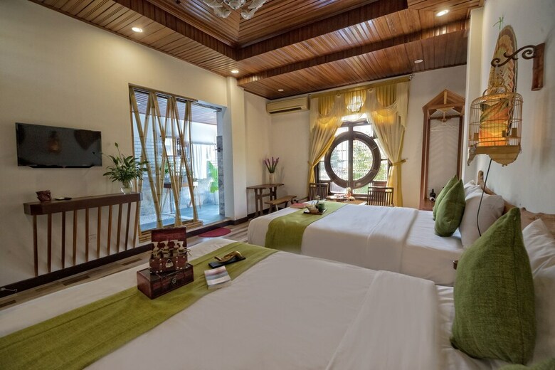 Bed & Breakfast Hemp Wellness Retreat