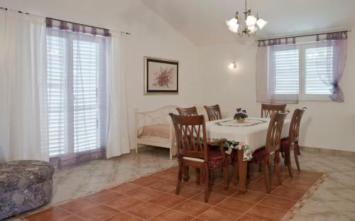 Apartment Parlov