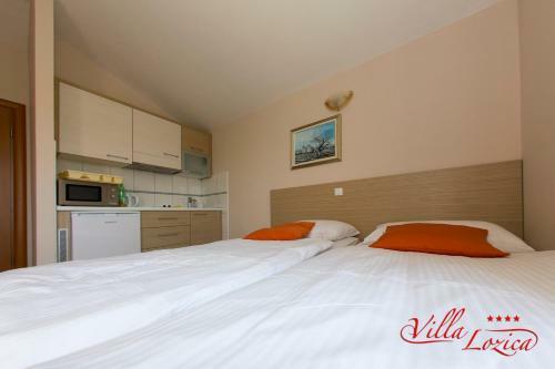 Apartamentos Villa Lozica